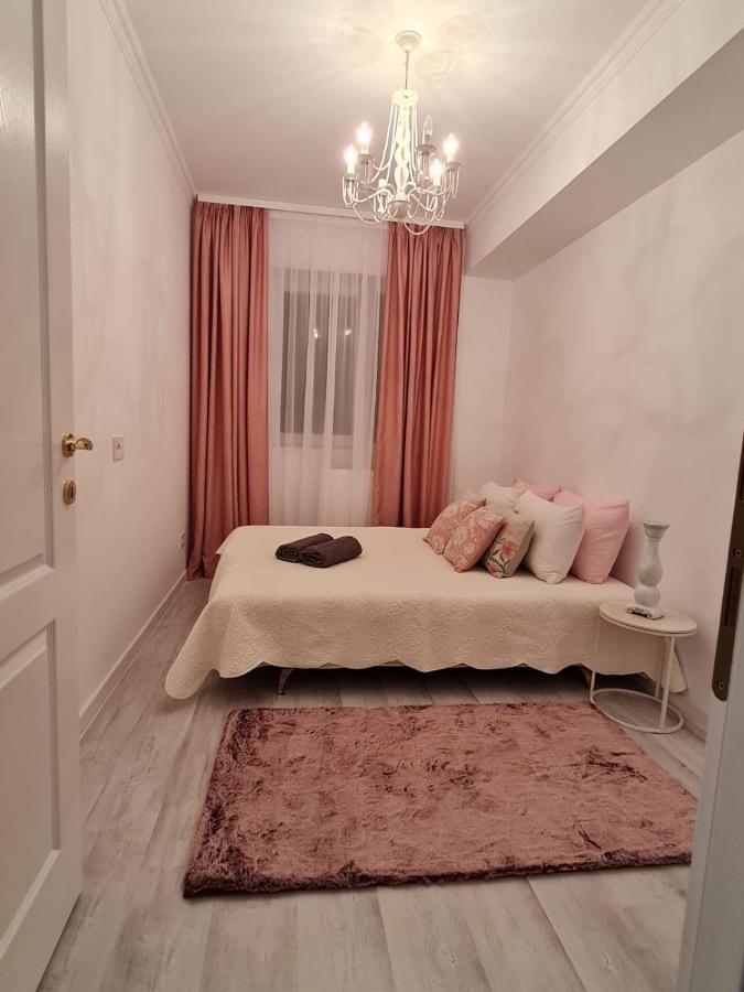 Apartament Larysse Oradea Luaran gambar