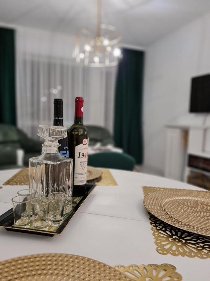 Apartament Larysse Oradea Luaran gambar