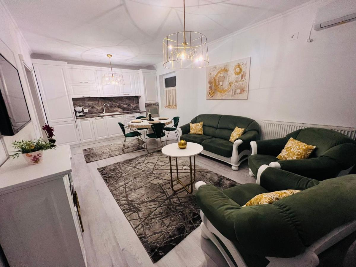 Apartament Larysse Oradea Luaran gambar