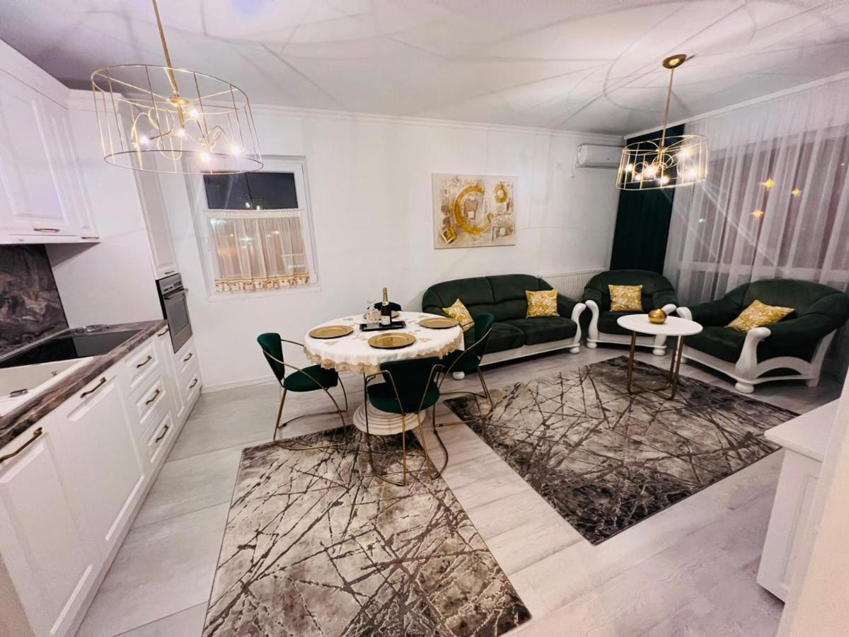 Apartament Larysse Oradea Luaran gambar